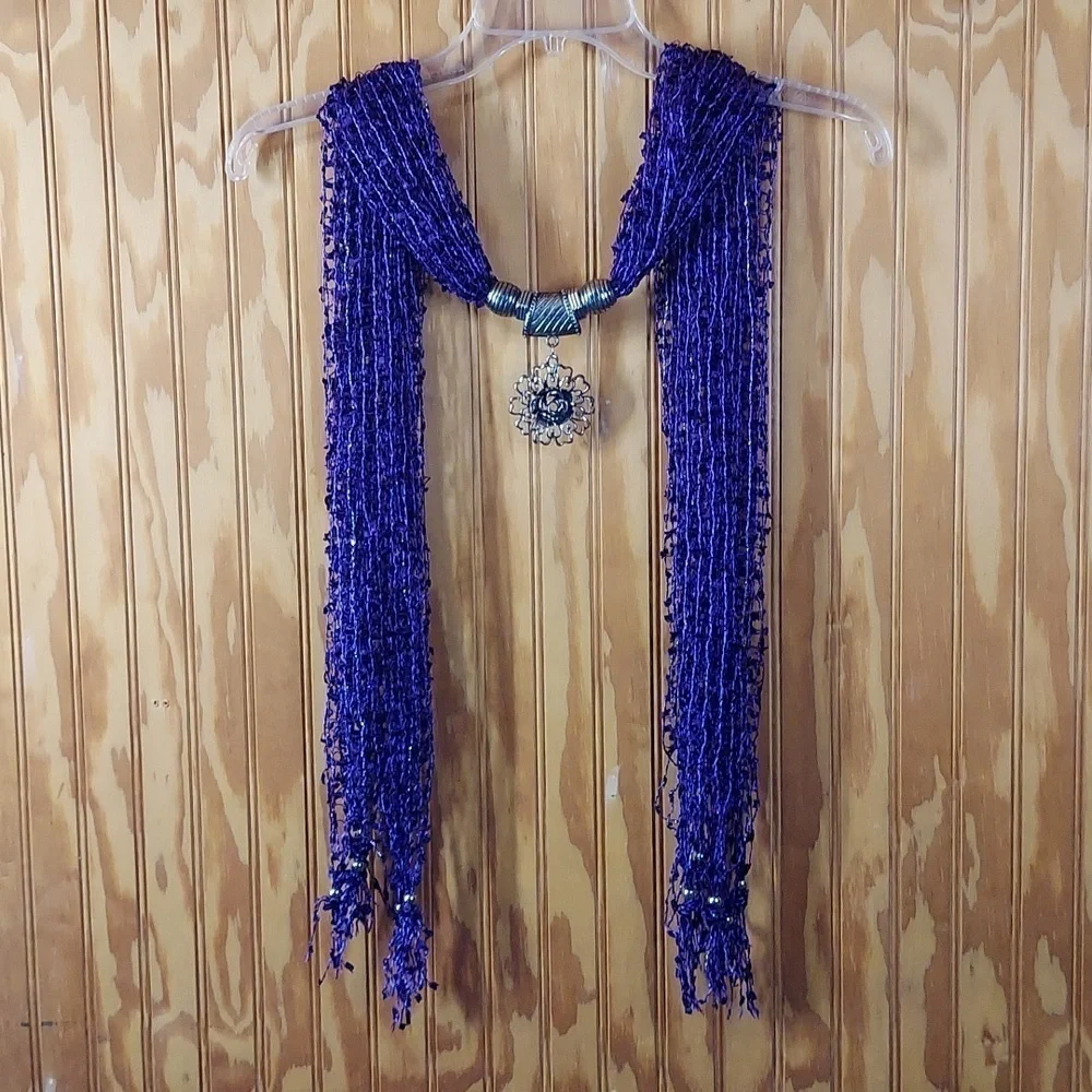 Scarf, belt